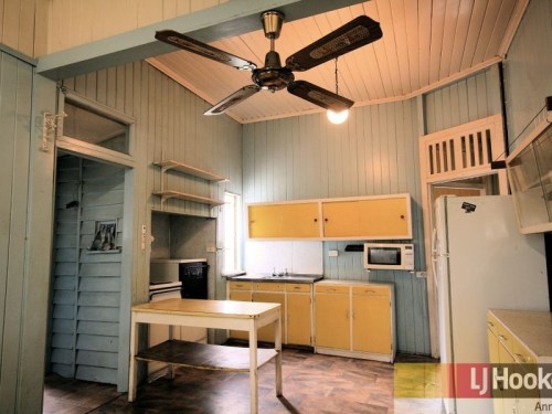 kitchen pre pre renovation